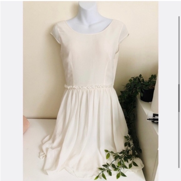 ARITZIA dress - Picture 1 of 6